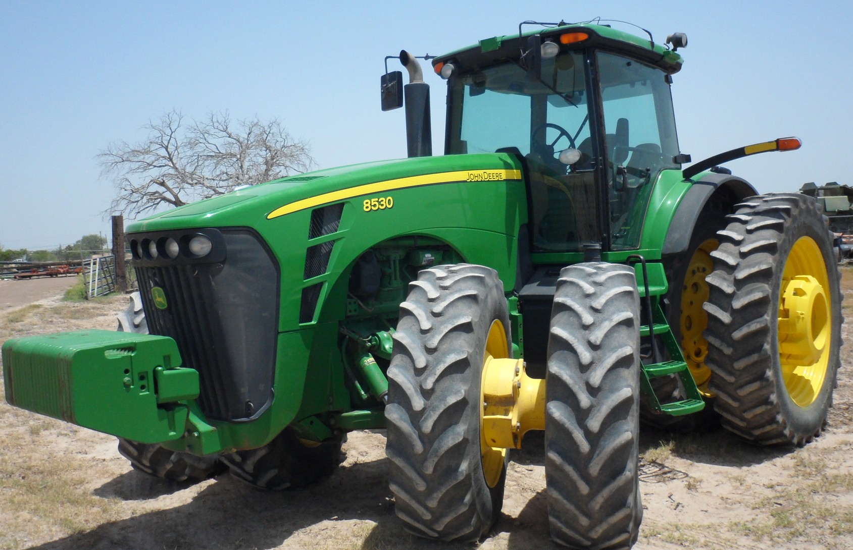 John Deere 8530 on lot 
