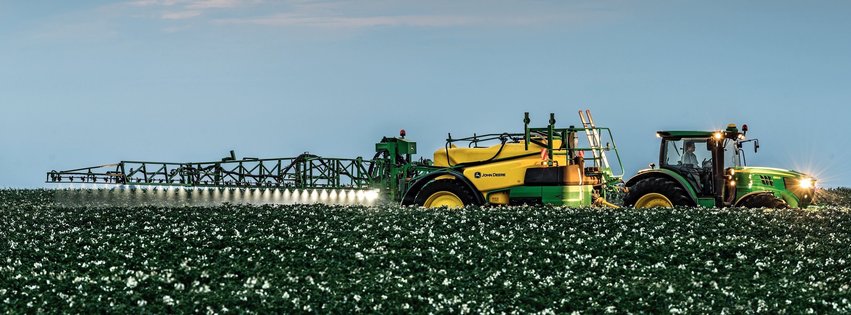 John Deere Cotton Spraying