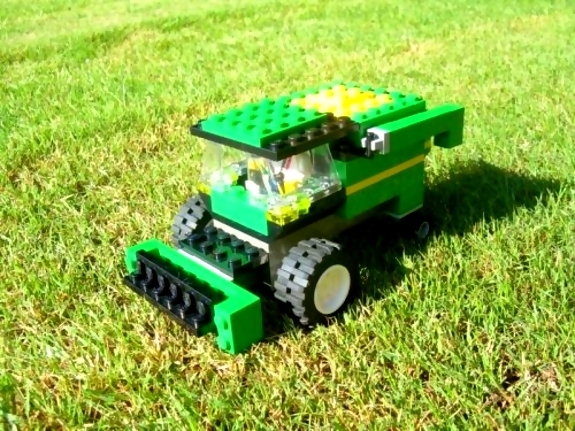 Lego John Deere Combine